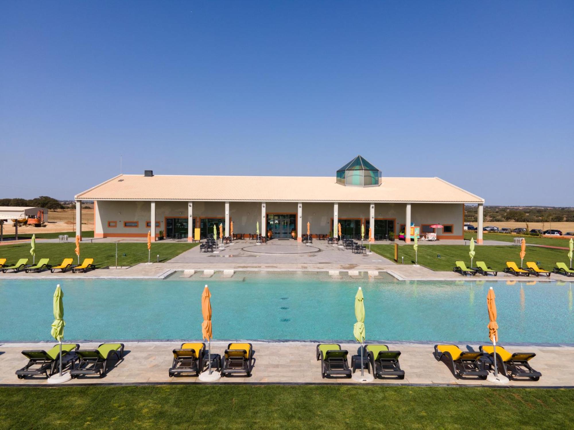 Vila Gale Nep Kids Hotel Beja Exterior photo